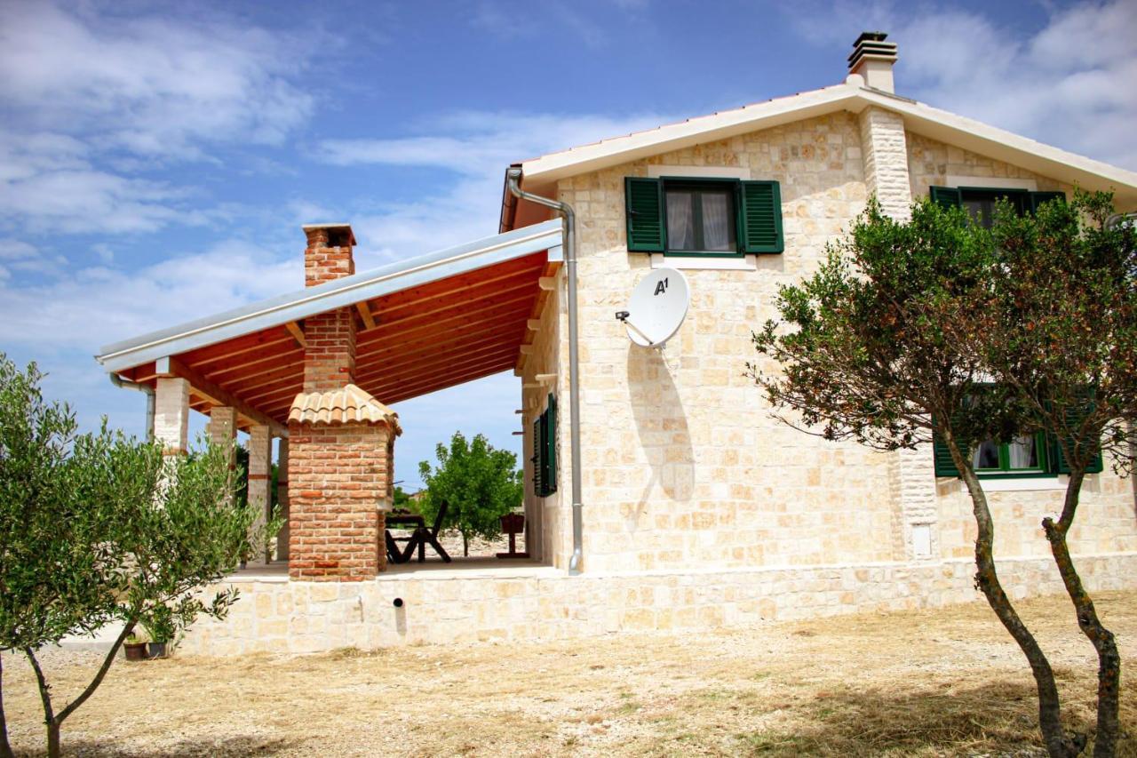 Villa Stone Pearl With Heated Swimming Pool Sveti Filip i Jakov Extérieur photo