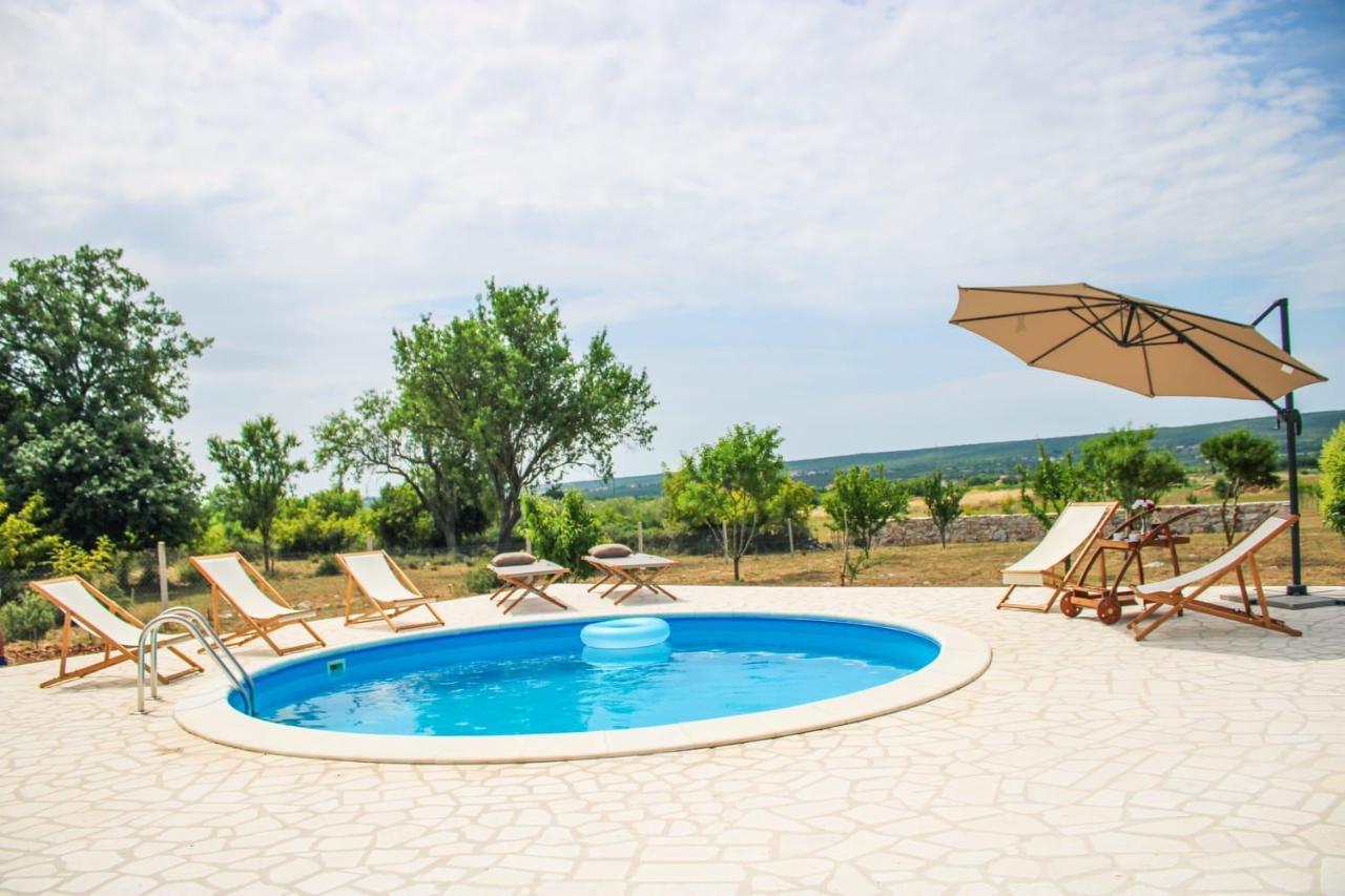 Villa Stone Pearl With Heated Swimming Pool Sveti Filip i Jakov Extérieur photo
